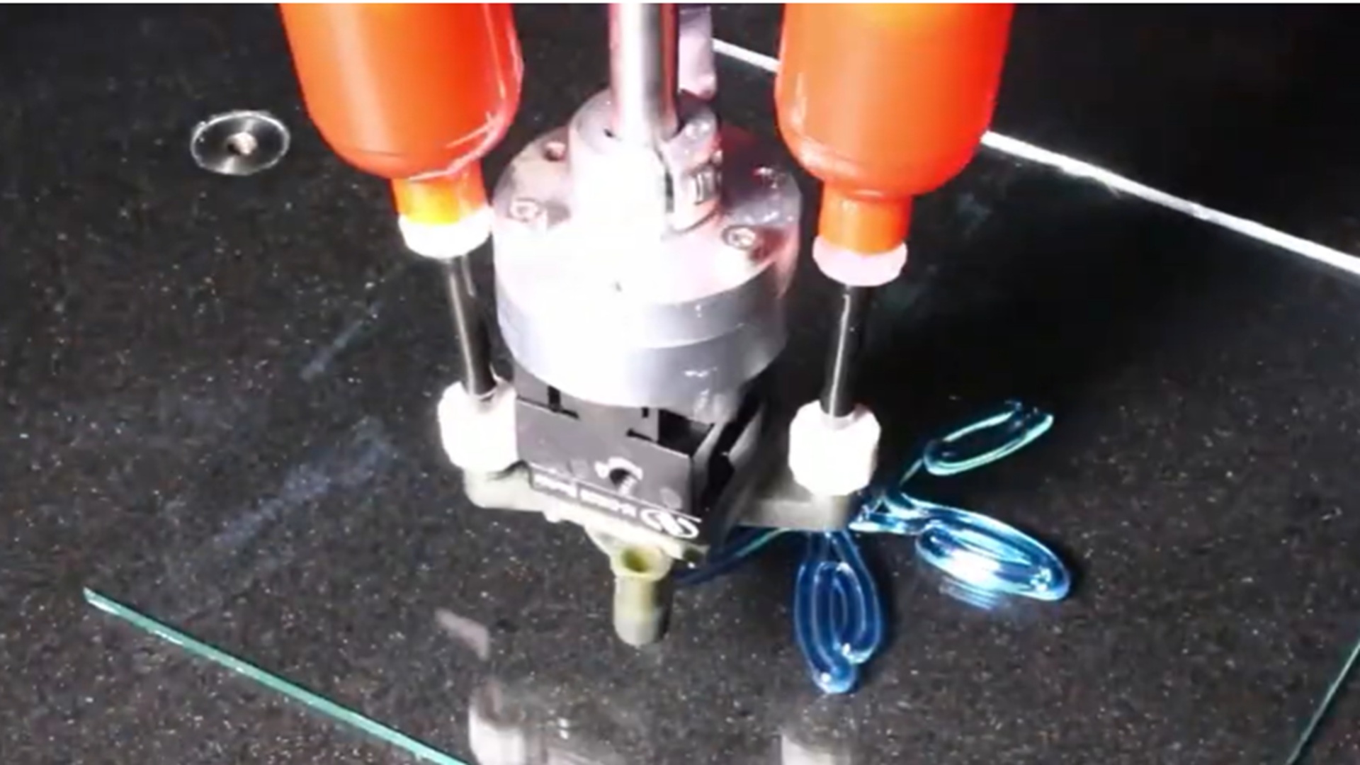 New 3D printing technique lets soft robots bend, twist, and grasp on ...