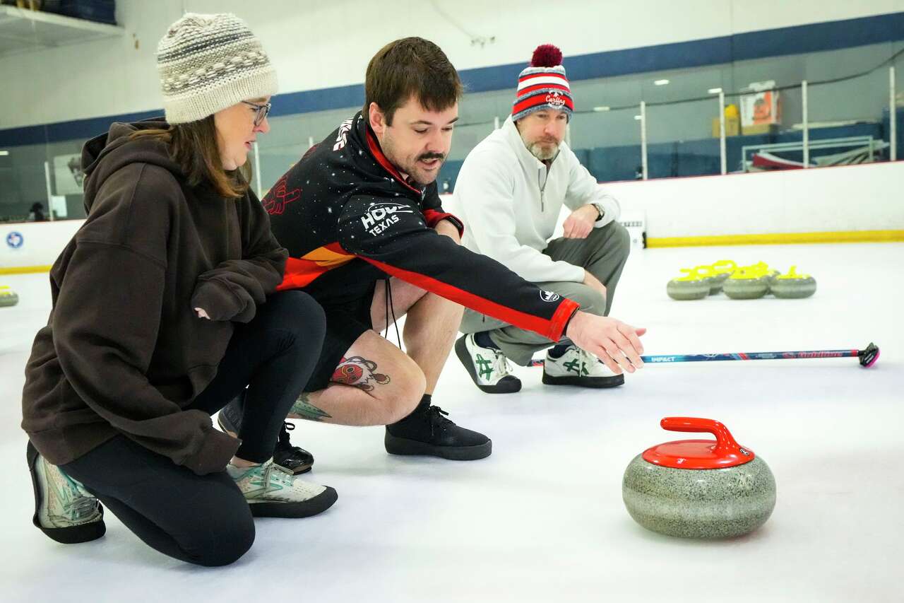 Want to try curling in Texas? Houston club offering classes during ...