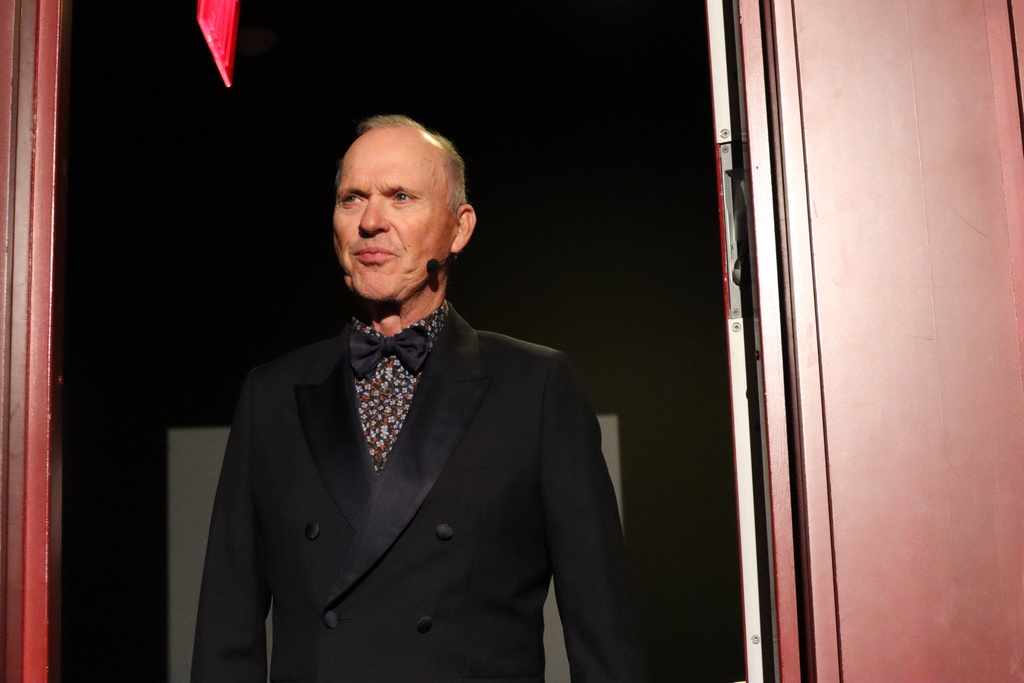 Actor Michael Keaton honored as man of the year by Harvard's Hasty ...
