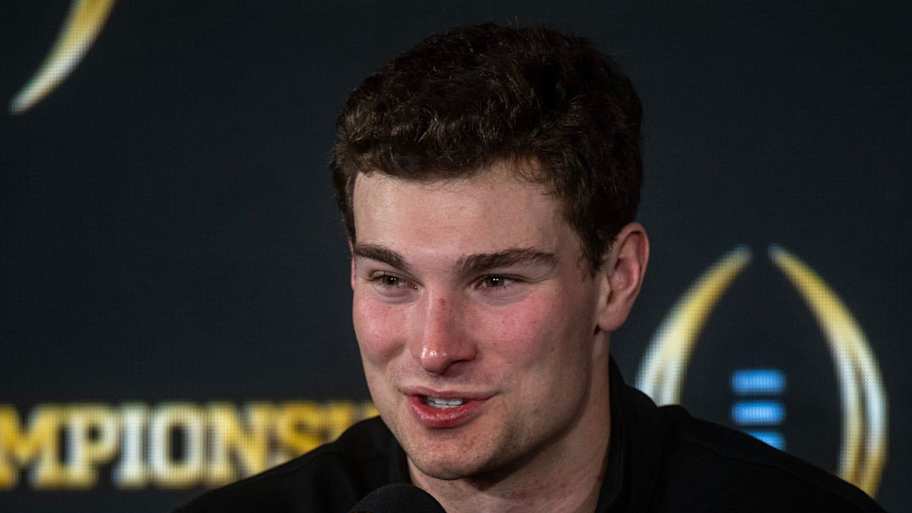 Fernando Mendoza speaks on Klint Kubiak