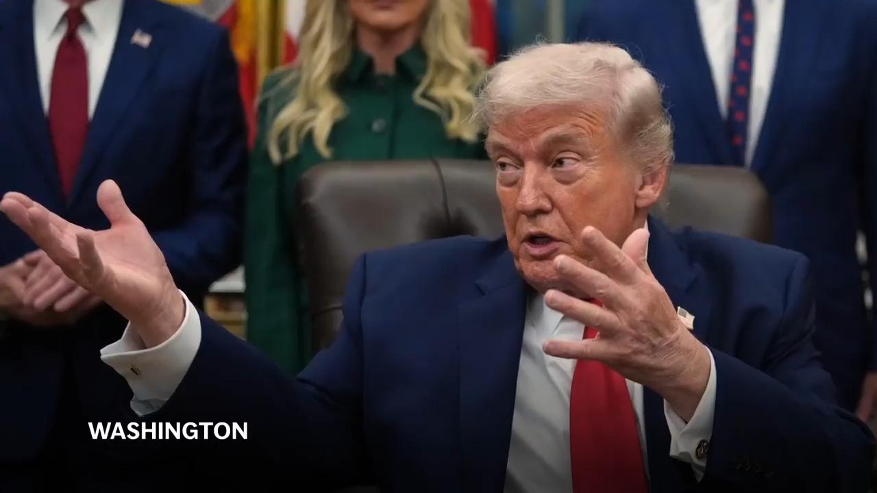 Trump deletes racist video depicting Obamas as primates