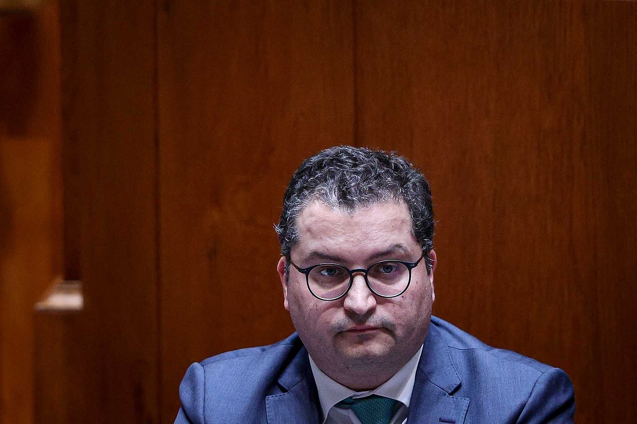 Ministério das Finanças impede entrada de jornalista do Eco em evento