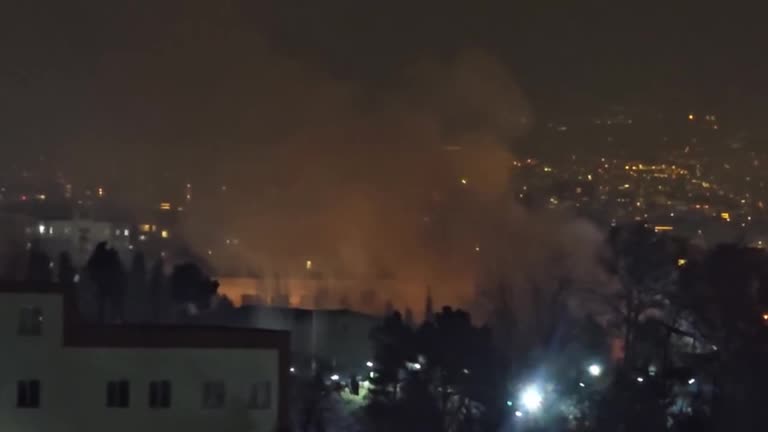 Smoke billows above Tehran after fire breaks out at military base<br>