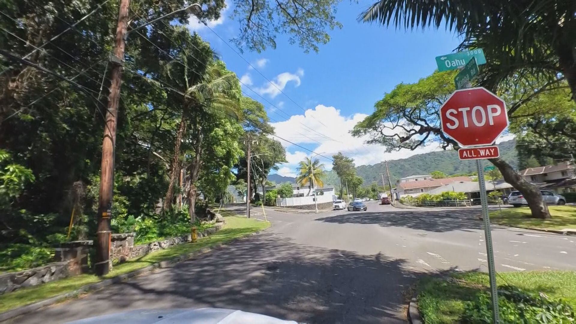 Manoa roundabout proposal stalls after residents raise concerns