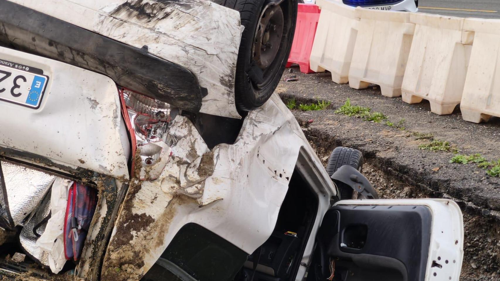 Aparatoso accidente en Málaga: un conductor se da a la fuga y pierde la ...