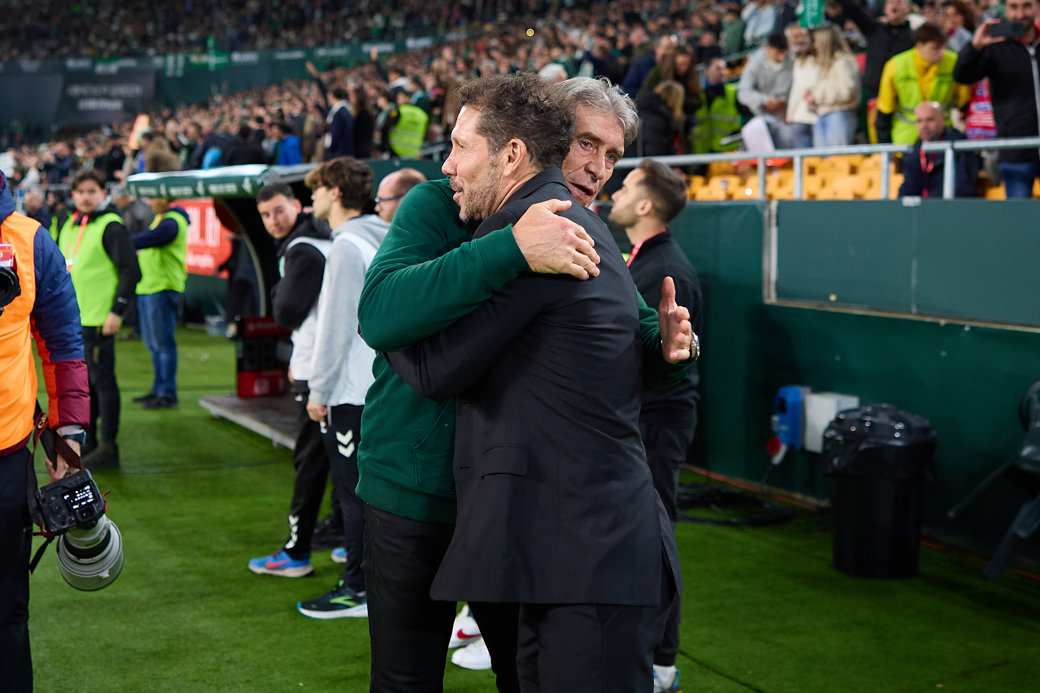 Diego Simeone calls on fans to fuel team against Real Betis<br><br>