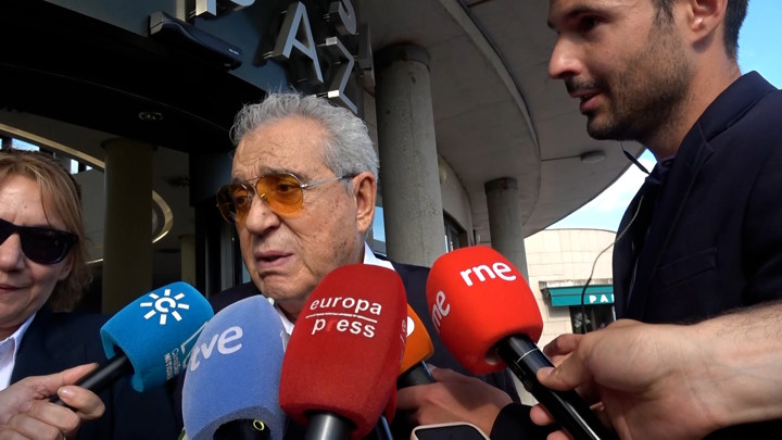 Andrés Pajares se muestra muy emocionado por el fallecimiento de Esteso:  "Era como mi hermano" | Watch