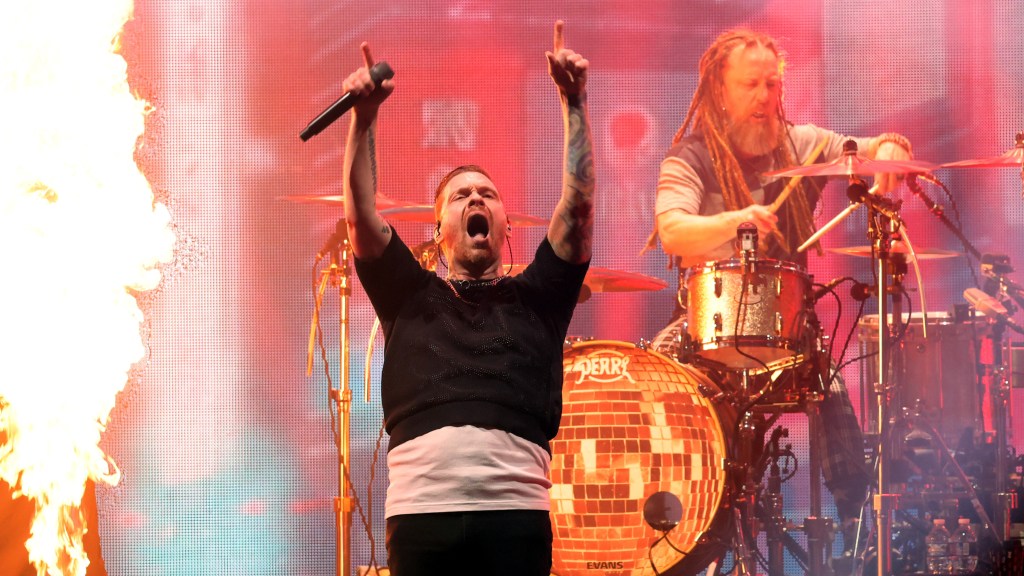 Shinedown, others drop out of Kid Rock