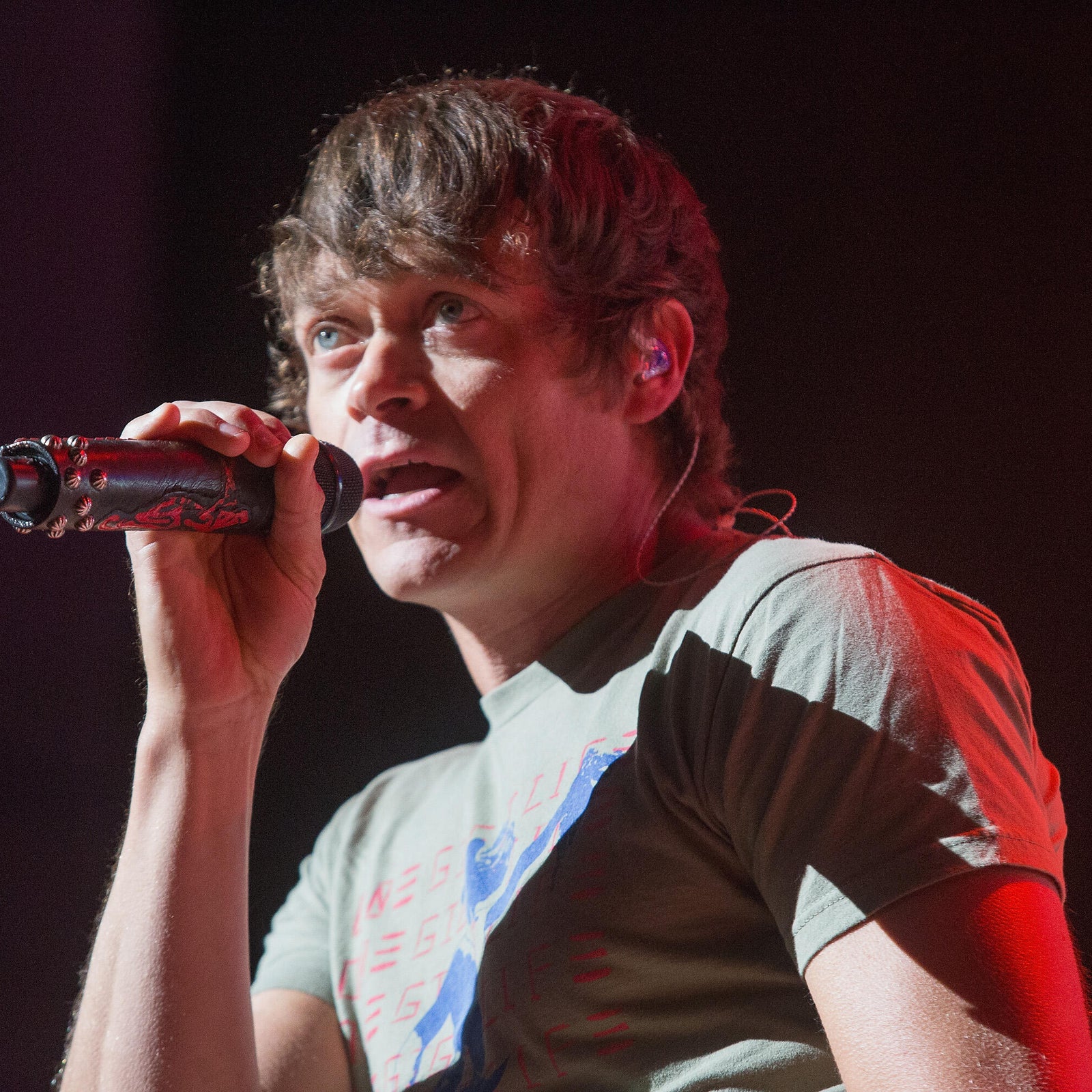 Brad Arnold, 3 Doors Down founder and lead singer, dies at 47<br>