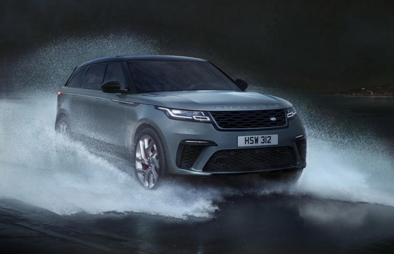 Range Rover confirms a new electric model between Evoque and Range Rover
