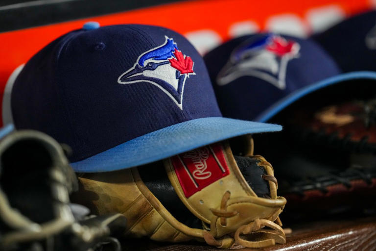 Blue Jays extend 28-year-old reliever spring training invitation
