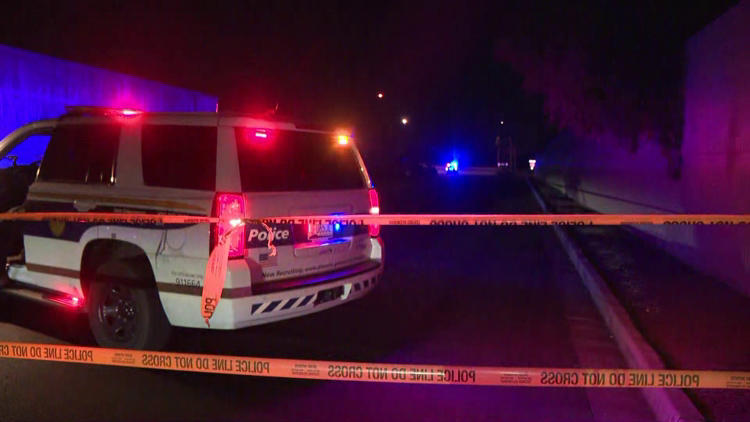 1 dead, 1 seriously hurt after car crashes into wall in Phoenix near I-17