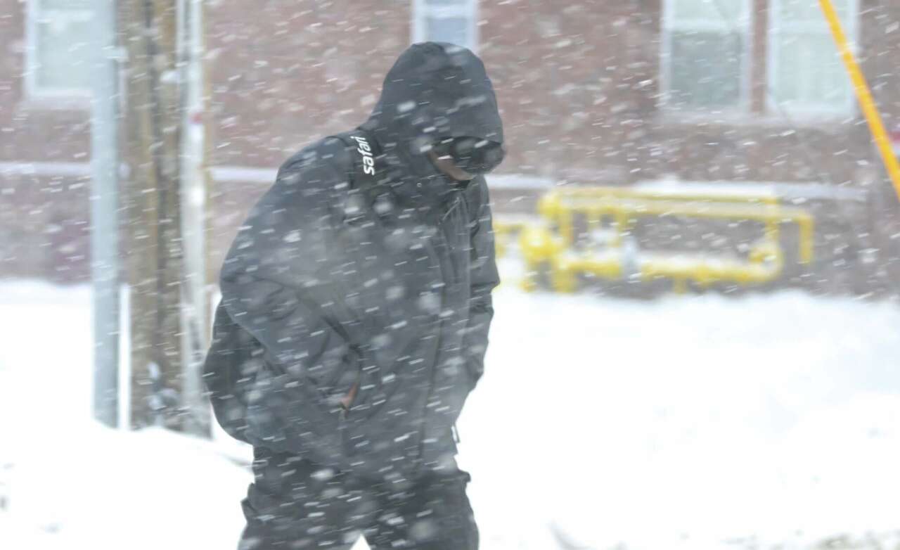 Bomb cyclone to slam Connecticut and East Coast with blizzard ...