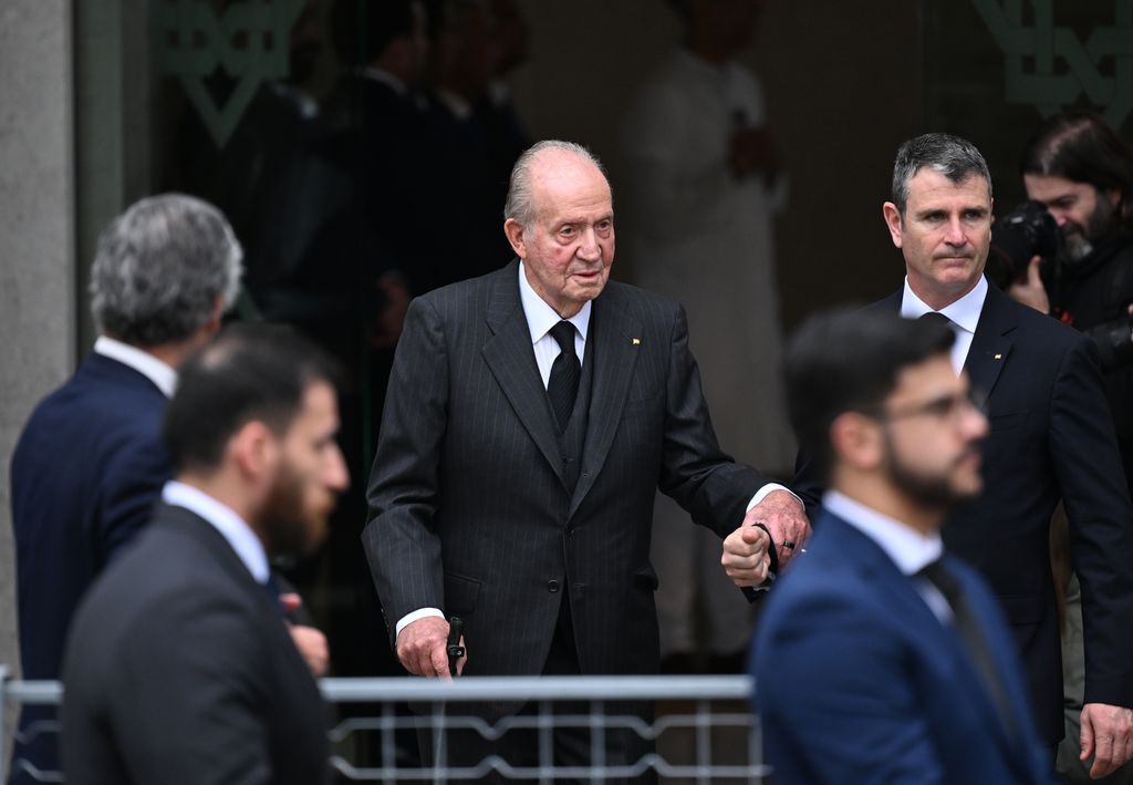 El rey Juan Carlos nos desmiente desde Abu Dabi los rumores sobre su mala  salud: “Me encuentro muy bien, me cuido y hago ejercicio todos los días”