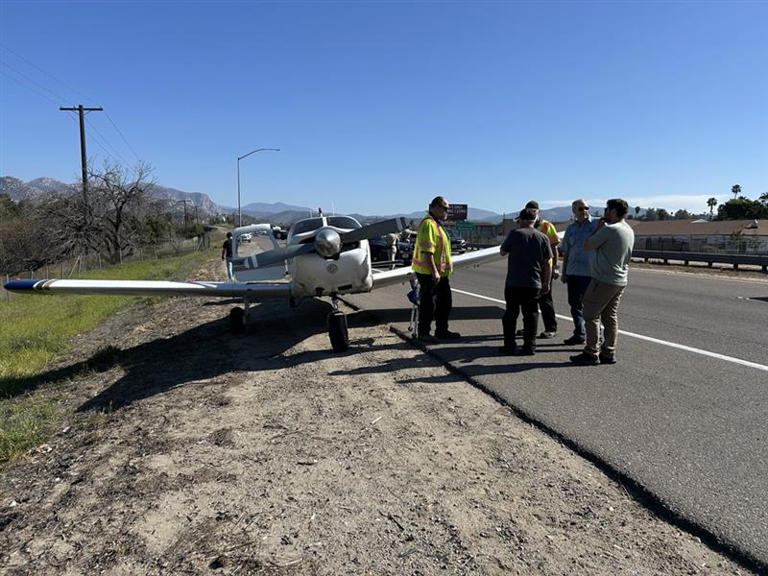 Plane makes emergency landing on SR-67 in Lakeside