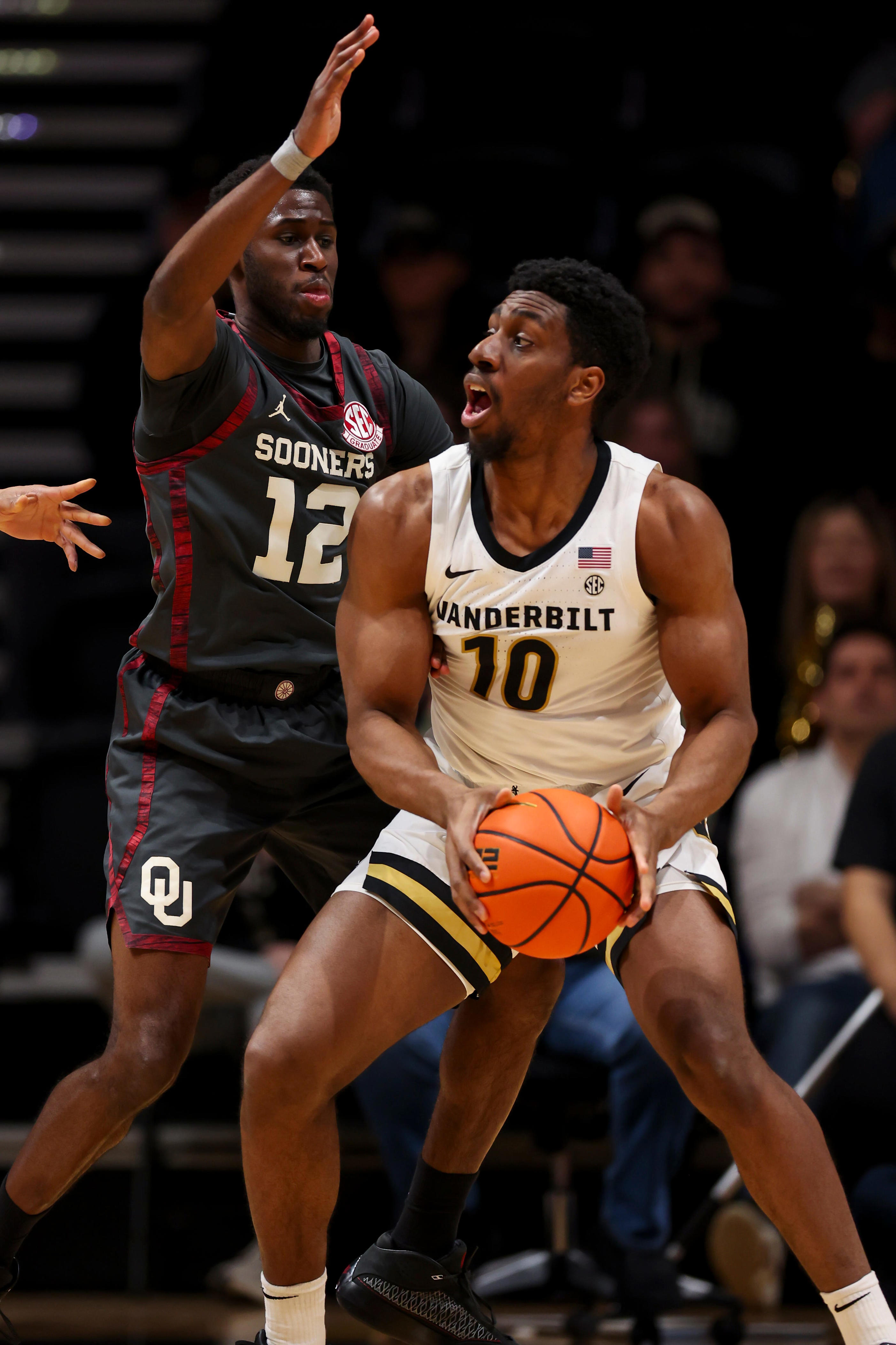 Vanderbilt basketball can't complete late comeback, falls to Oklahoma