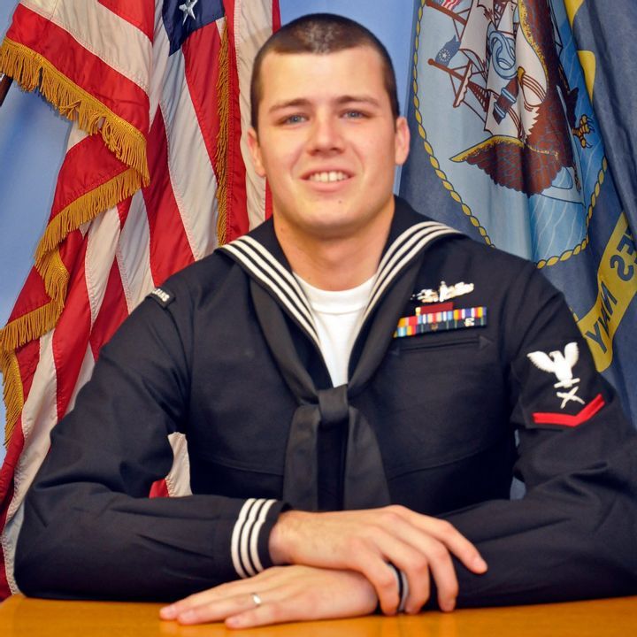 Sailor comes home to biggest surprise