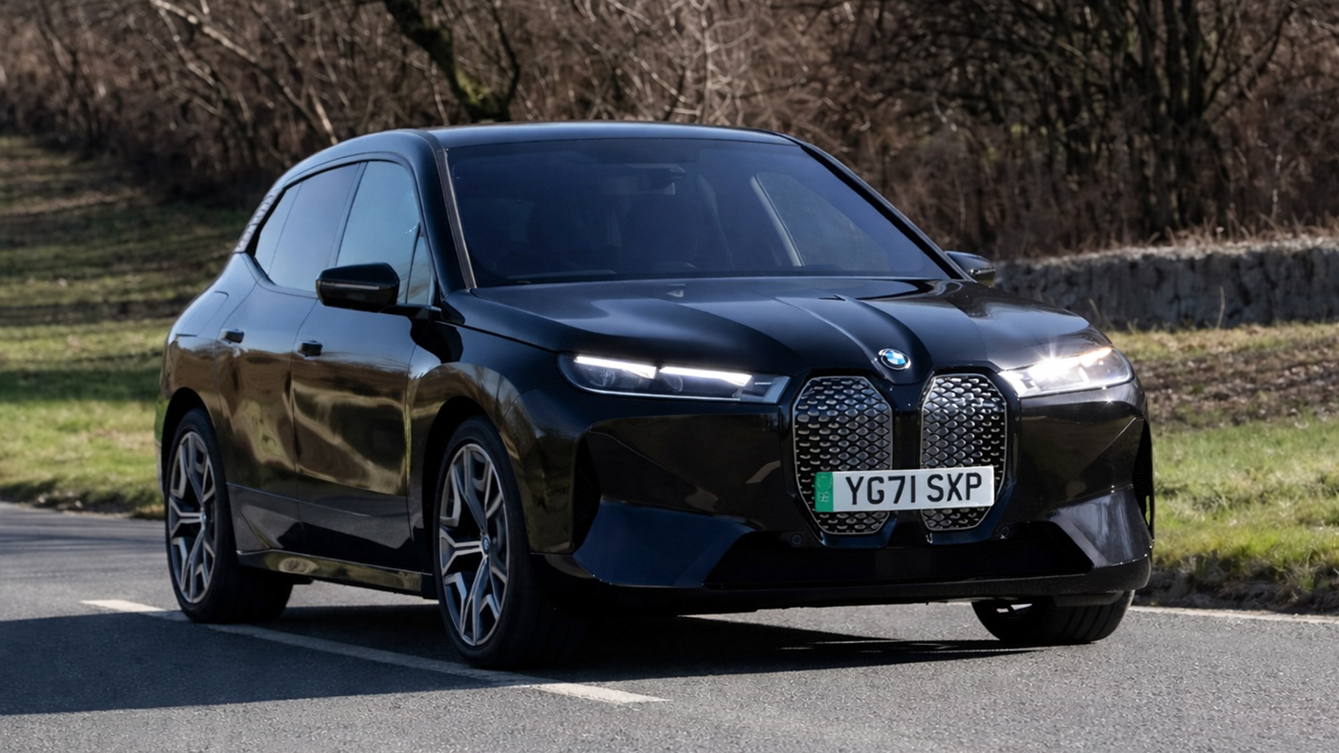 BMW iX shows how far an electric SUV can go