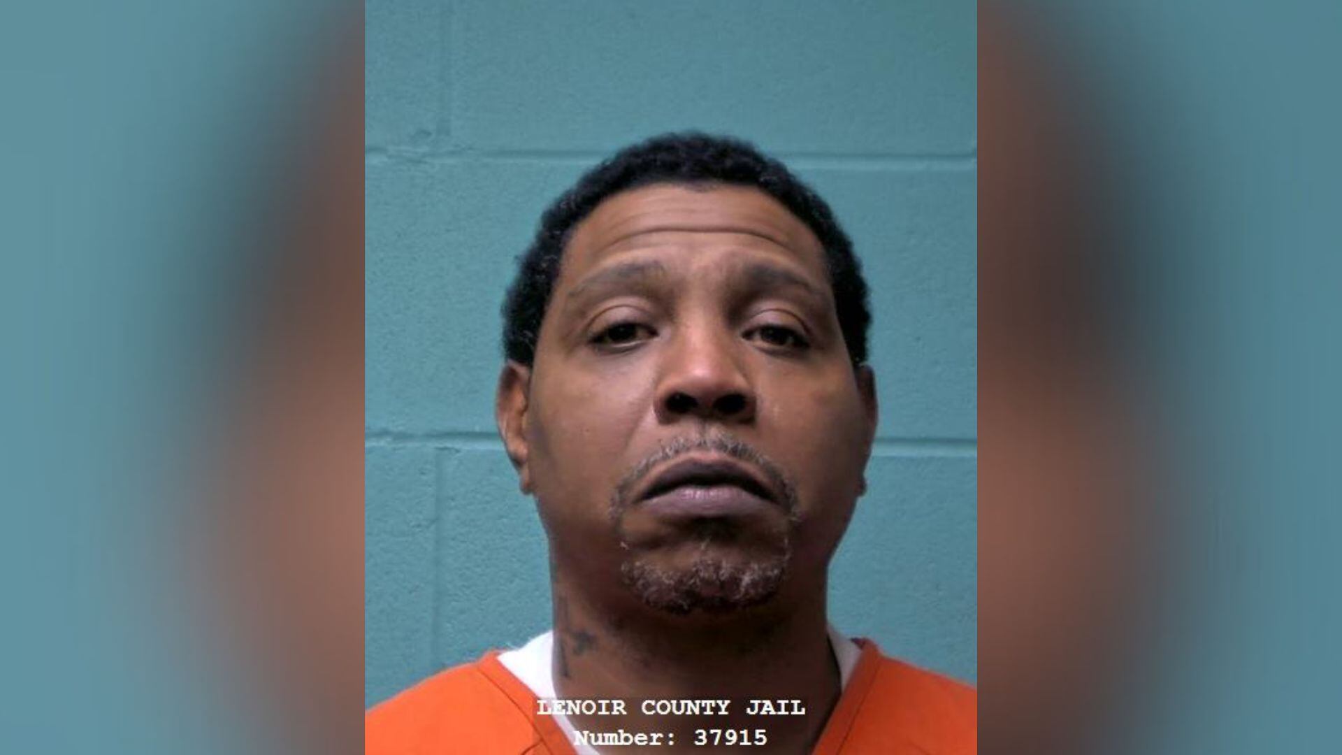 Lenoir County traffic stop leads to deputy chase and arrest, deputies say