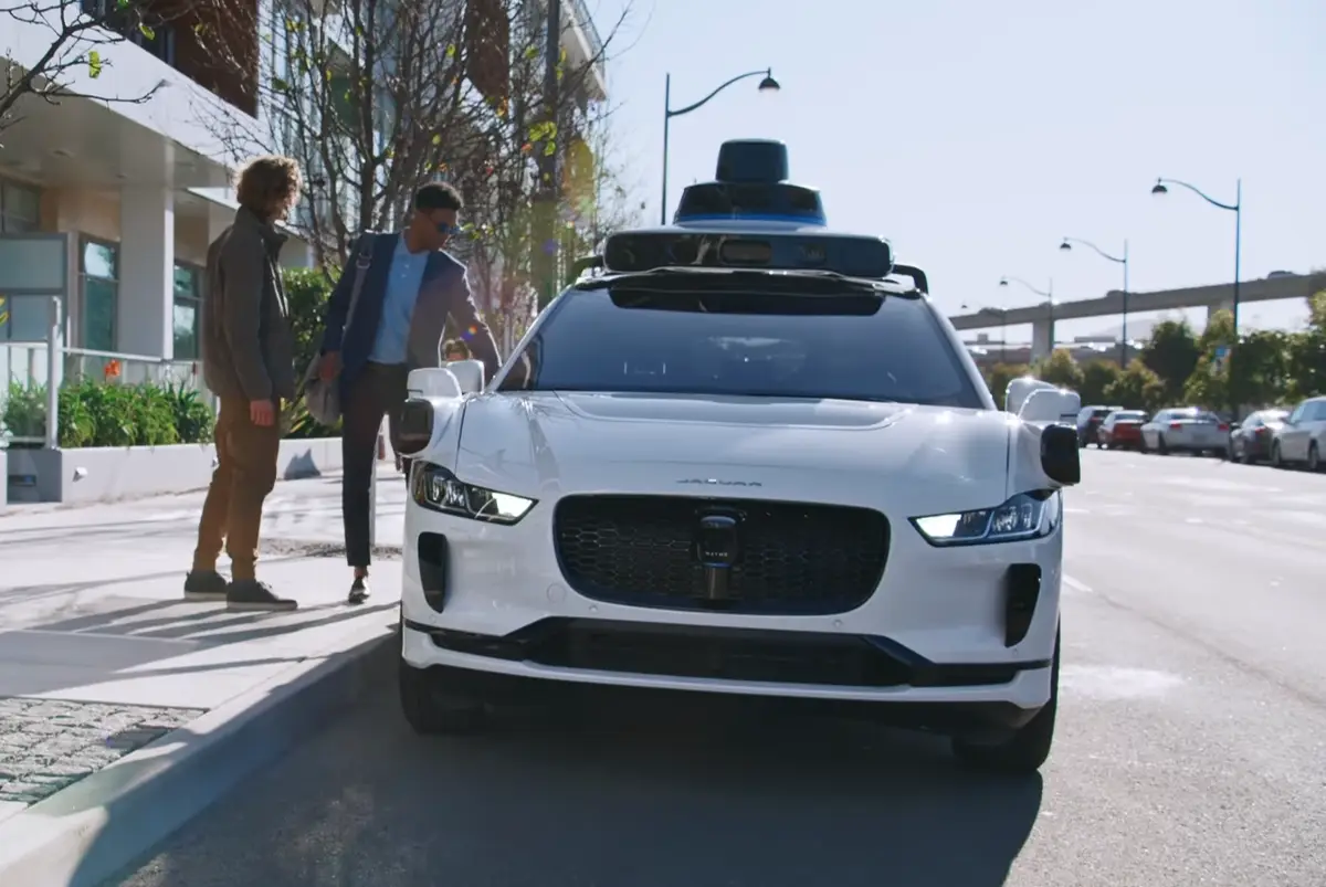 US robotaxi company admits to using remote operators from the Philippines