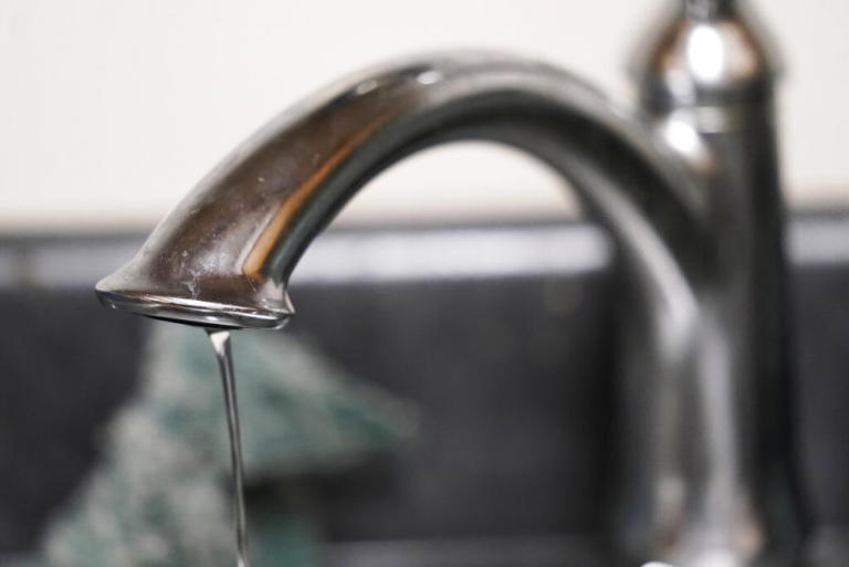 City of Exira without water, damaged line repairs underway