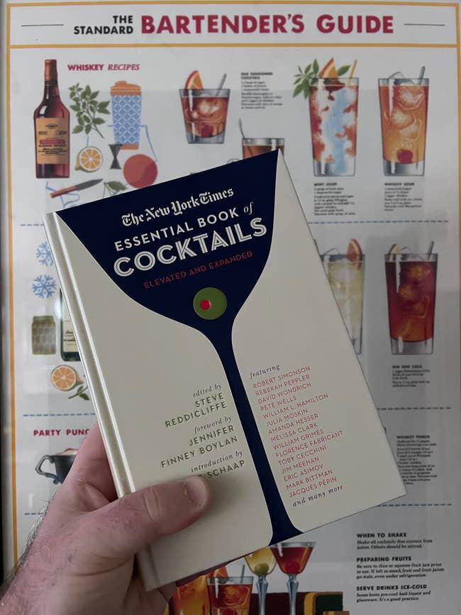 27 things to bring to a housewarming party they will actually appreciate