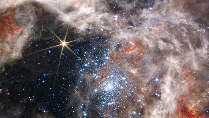 4K James Webb Telescope's amazing Tarantula Nebula