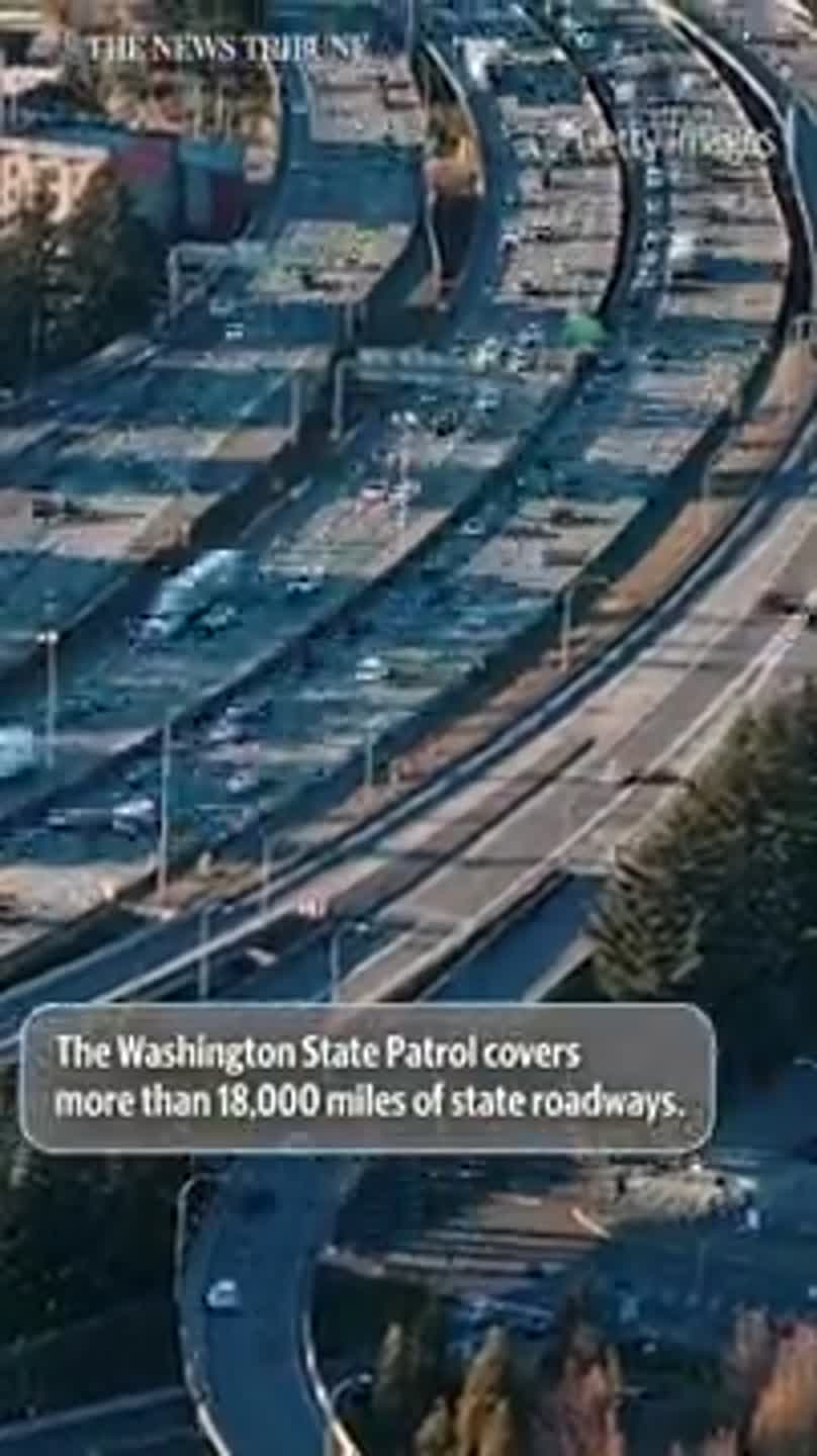 Sedan strikes stopped patrol car in Tacoma and drives off, sparking chase<br>