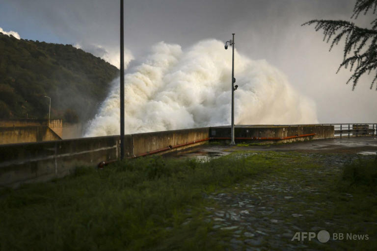 冬の嵐が相次ぐイベリア半島 新たな嵐で1人死亡