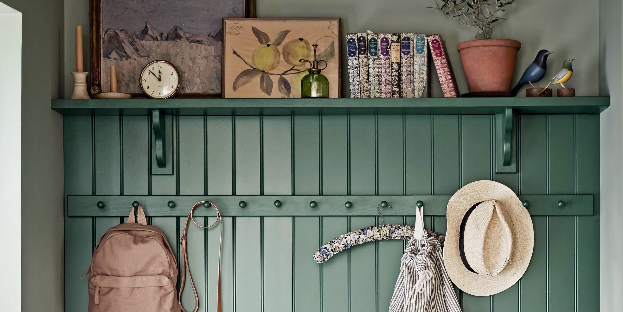 The overlooked country house feature that tames everyday clutter — and ...