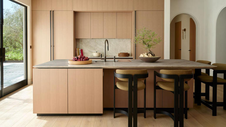 5 types of clutter you'd never find in a minimalist's home