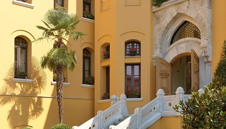 The Four Seasons Hotel Istanbul At Sultanahmet. Four Seasons