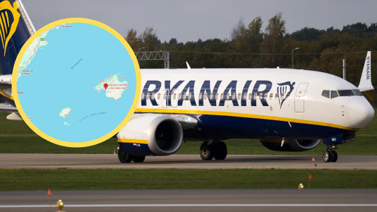 Samolot Ryanair i lotnisko na Majorce na mapie