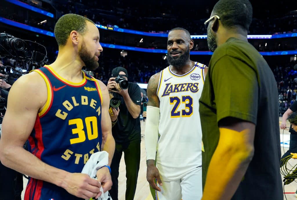 Draymond Green mocks LeBron James with 'close me out like I'm Stephen ...