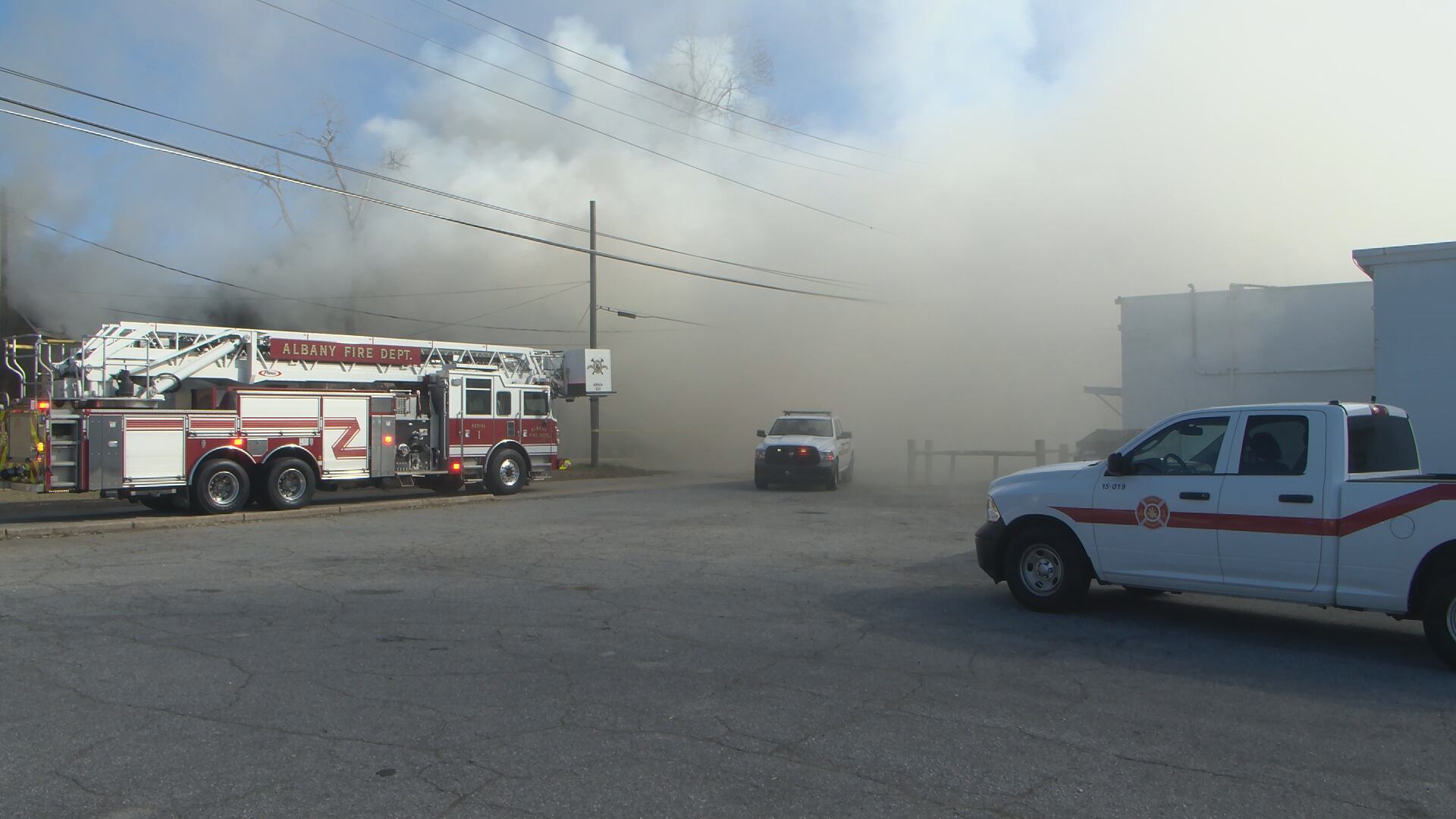 ‘I smelled smoke and ran’: Fire displaces family from downtown Albany ...