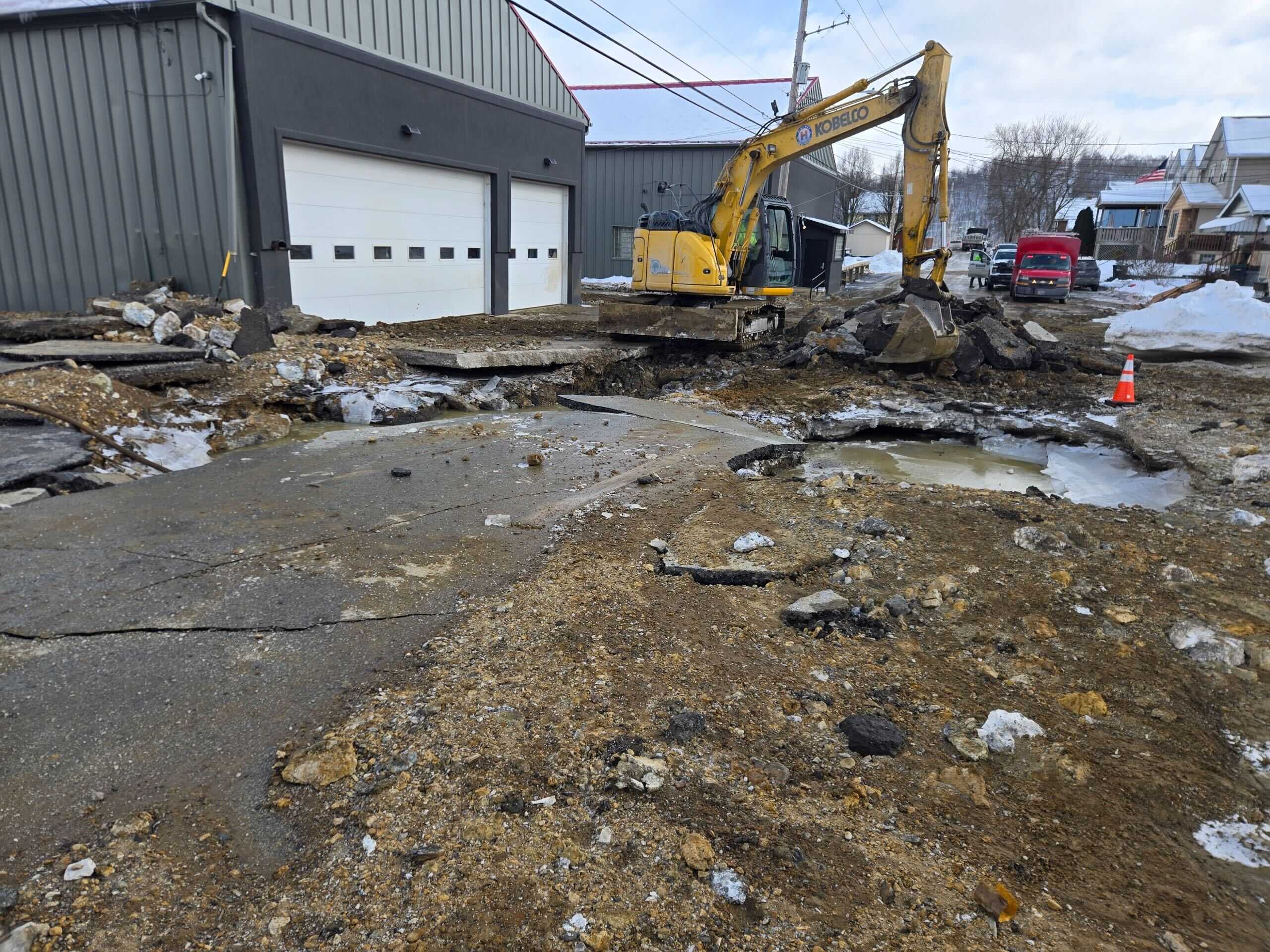 Water main break in Elrama: Homeowners, fire chief speak on damage