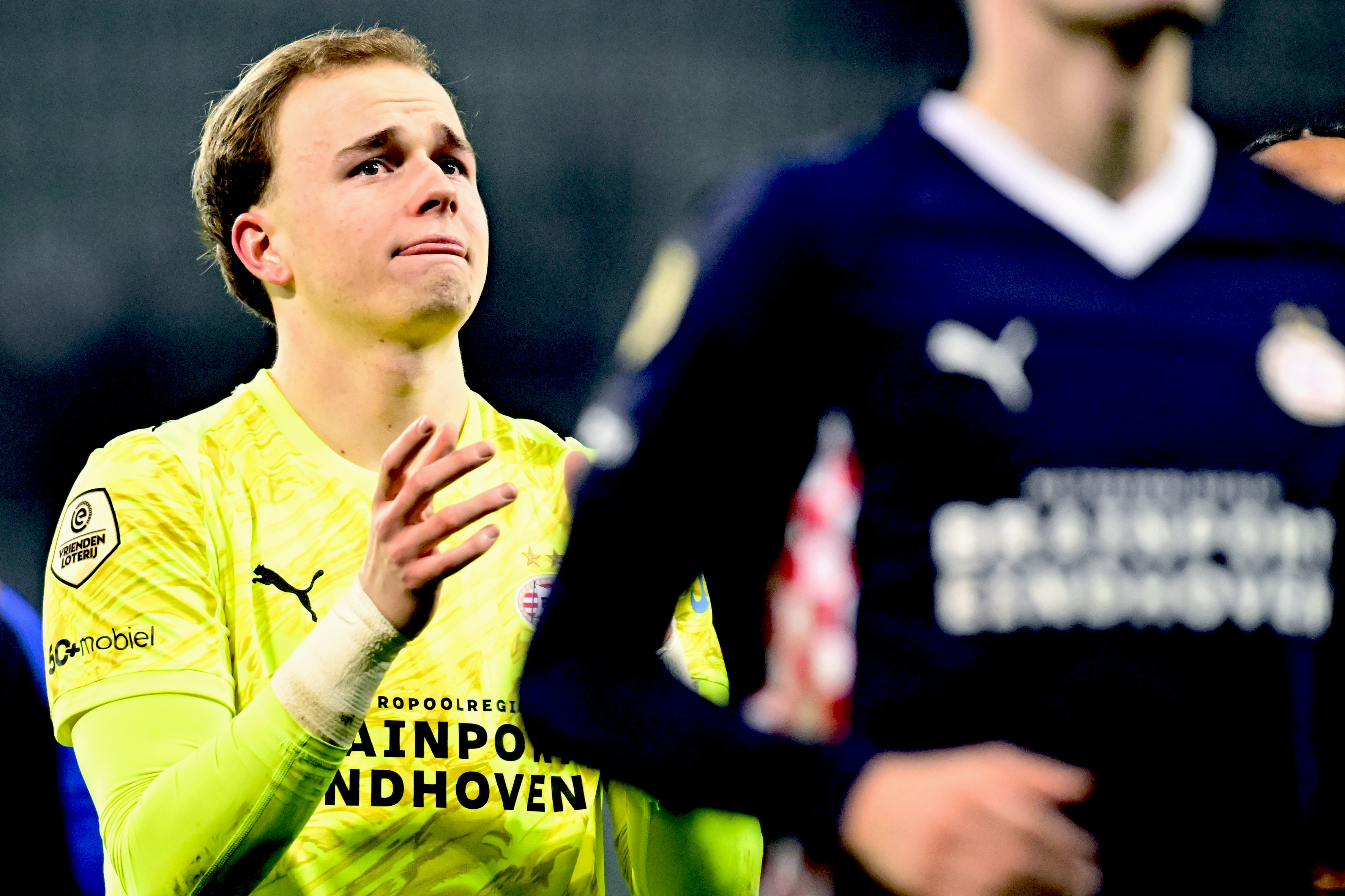 Niek Schiks, de oud-veldspeler die als doelman zijn PSV-debuut maakte