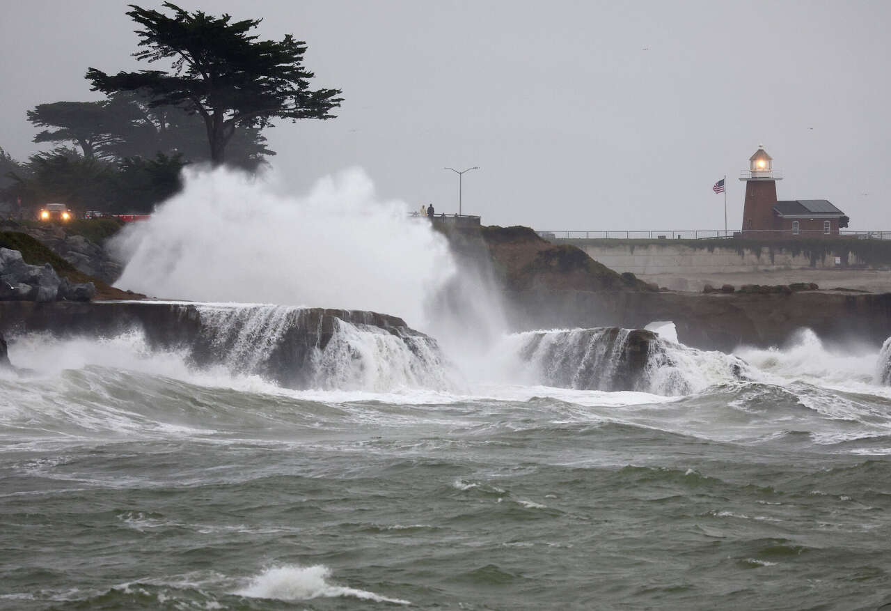 6 rescued as boat capsizes off Santa Cruz shore, 2 surfers may be missing<br><br>