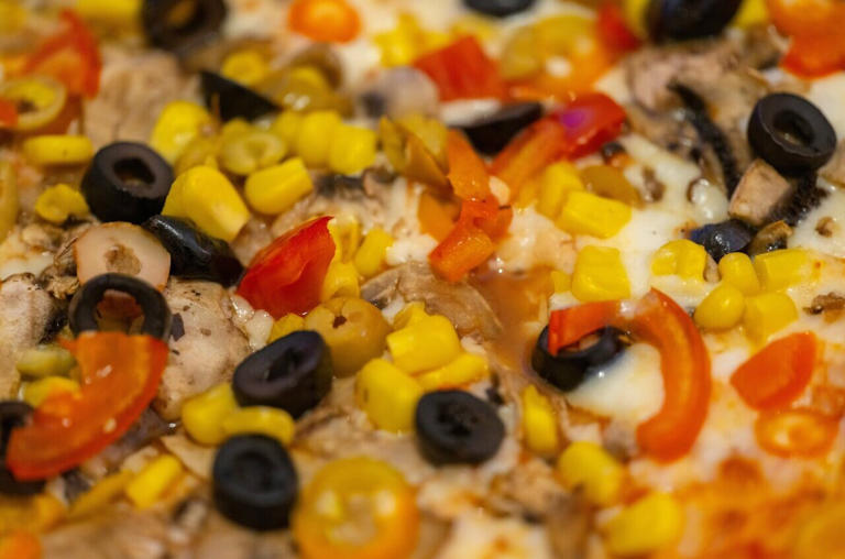 Why supermarkets may sell more by putting fresh meals in front