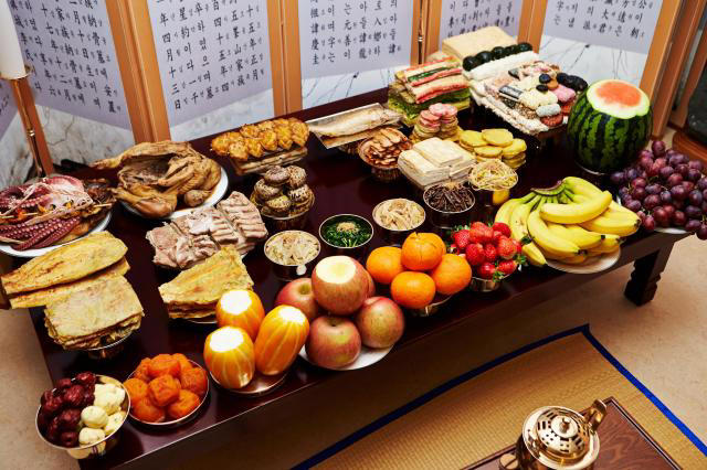 설 차례상 전통시장 23만원·대형마트 27만원…4% 넘게 상승