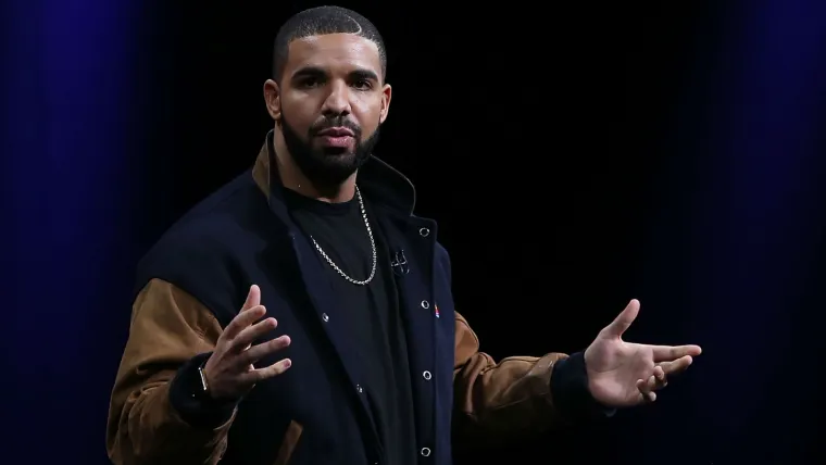 Here's the reason why Drake reportedly turned down Super Bowl halftime ...