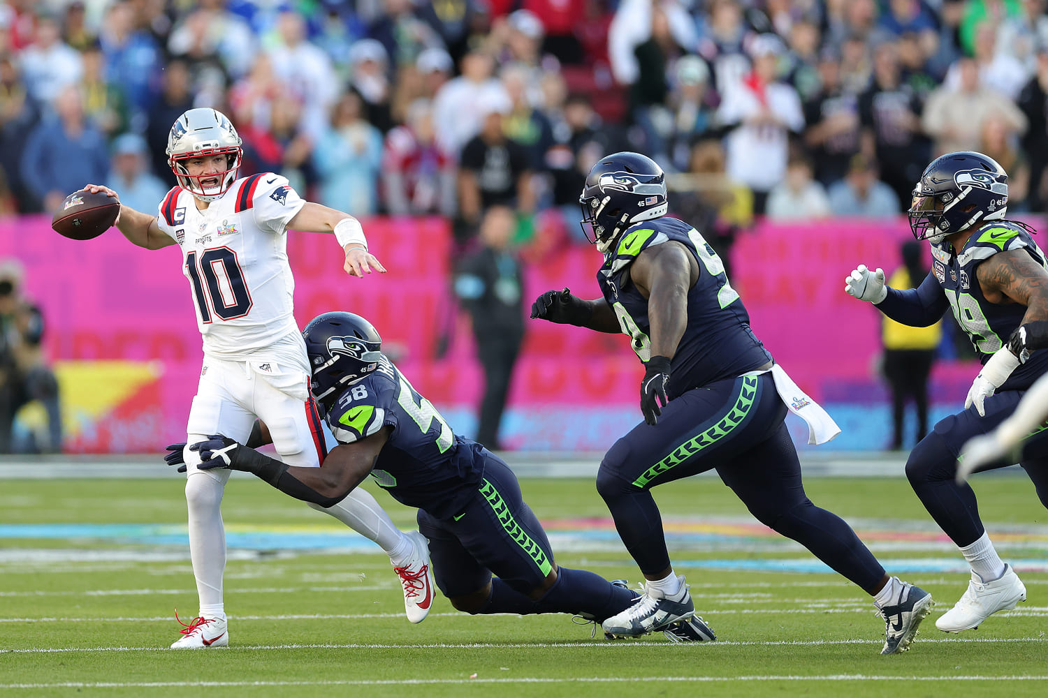 Seattle Seahawks suffocate New England Patriots' offense in 29-13 Super ...