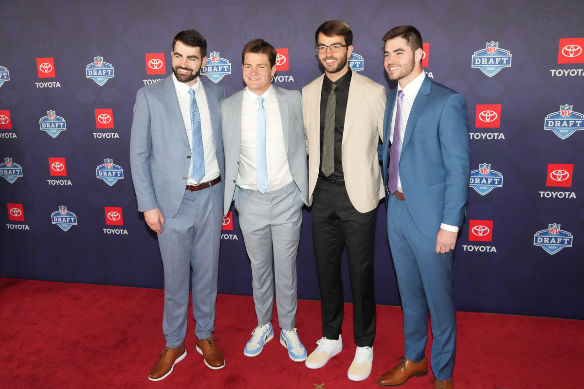 Patriots QB Drake Maye's Family Includes Brother Luke Maye and Dad Mark ...