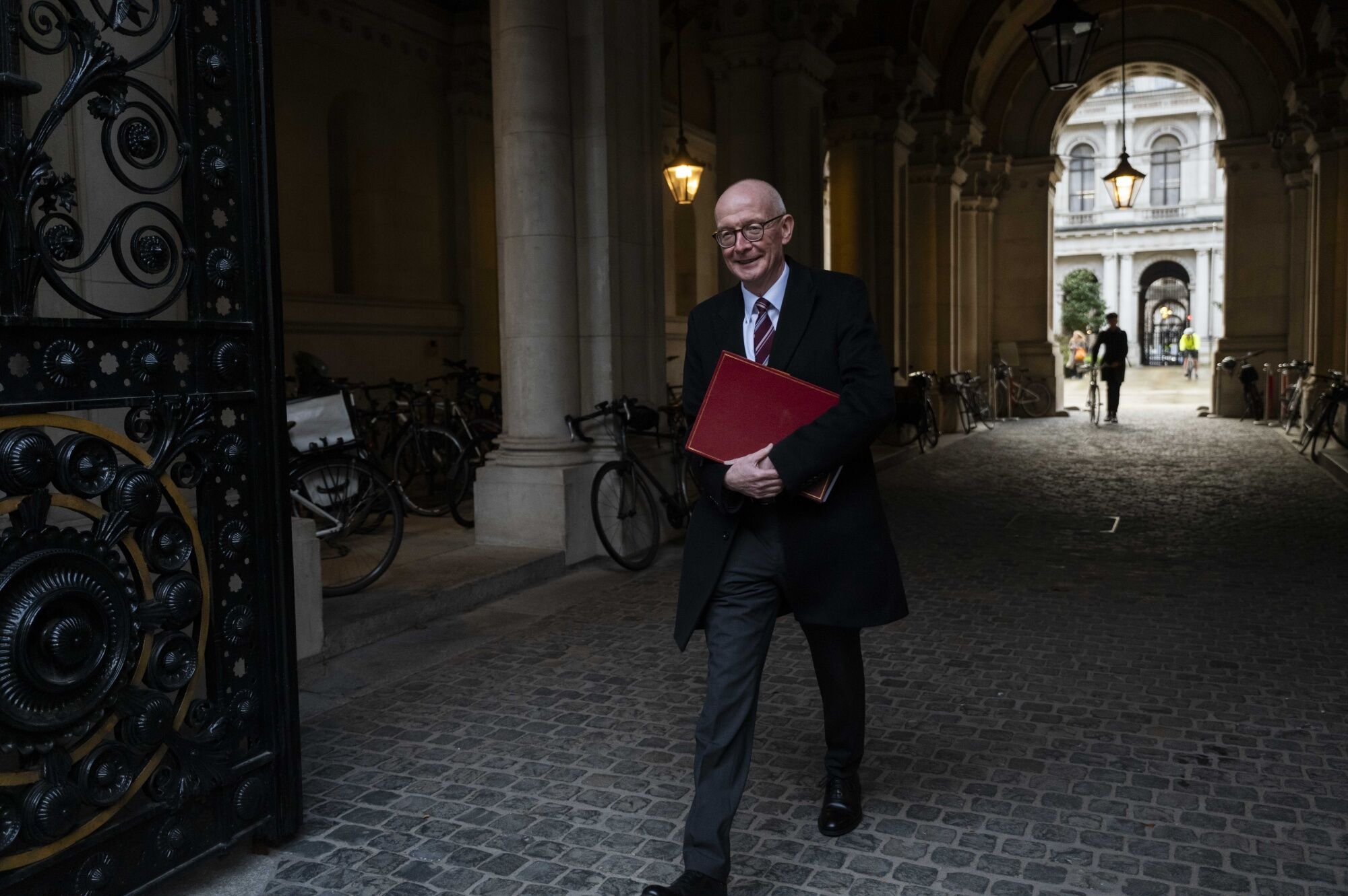 Starmer’s chief of staff quits as Mandelson furor engulfs PM<br><br>