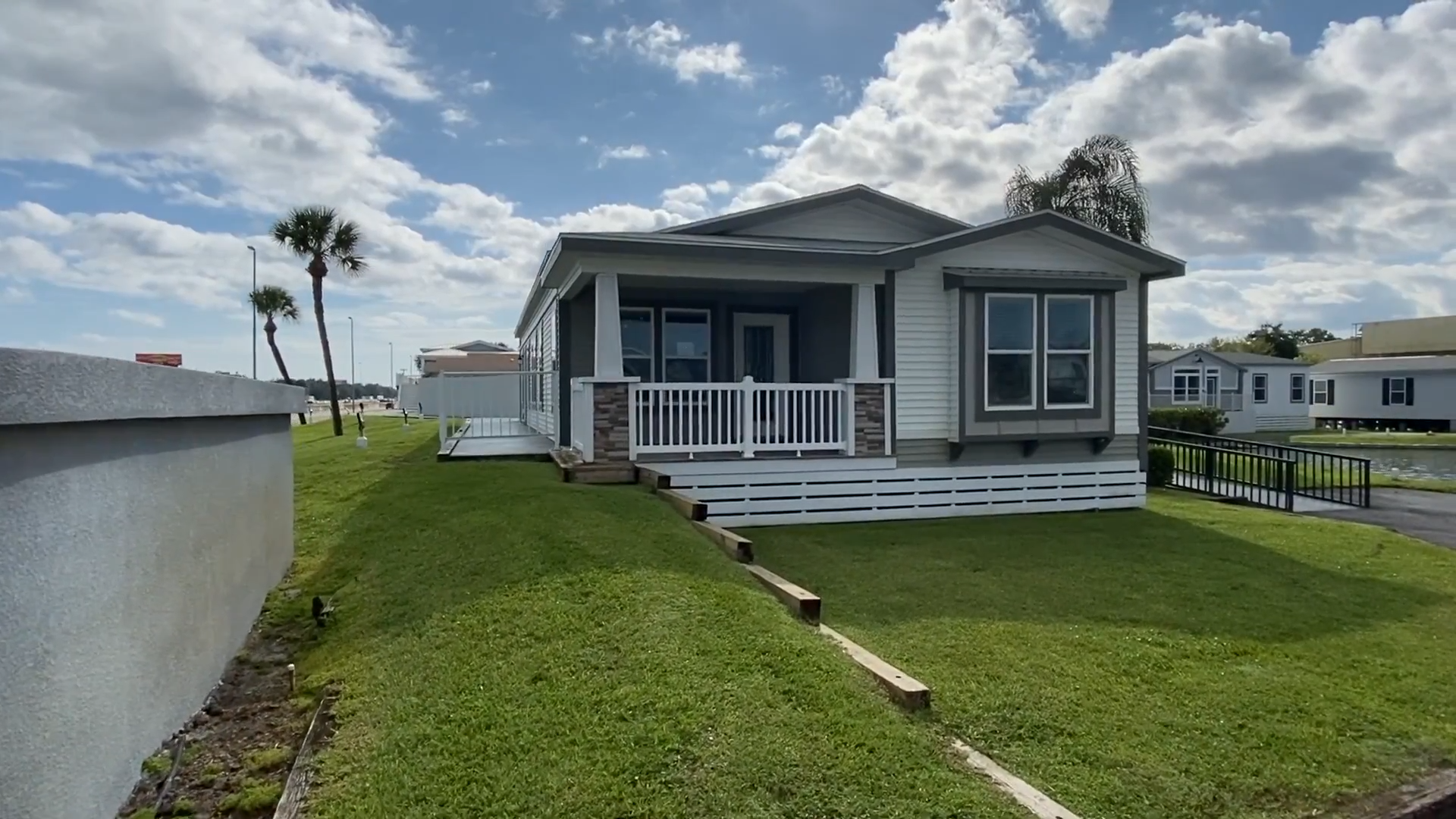 Summercove 3 by Palm Harbor: 2 beds, 2 baths