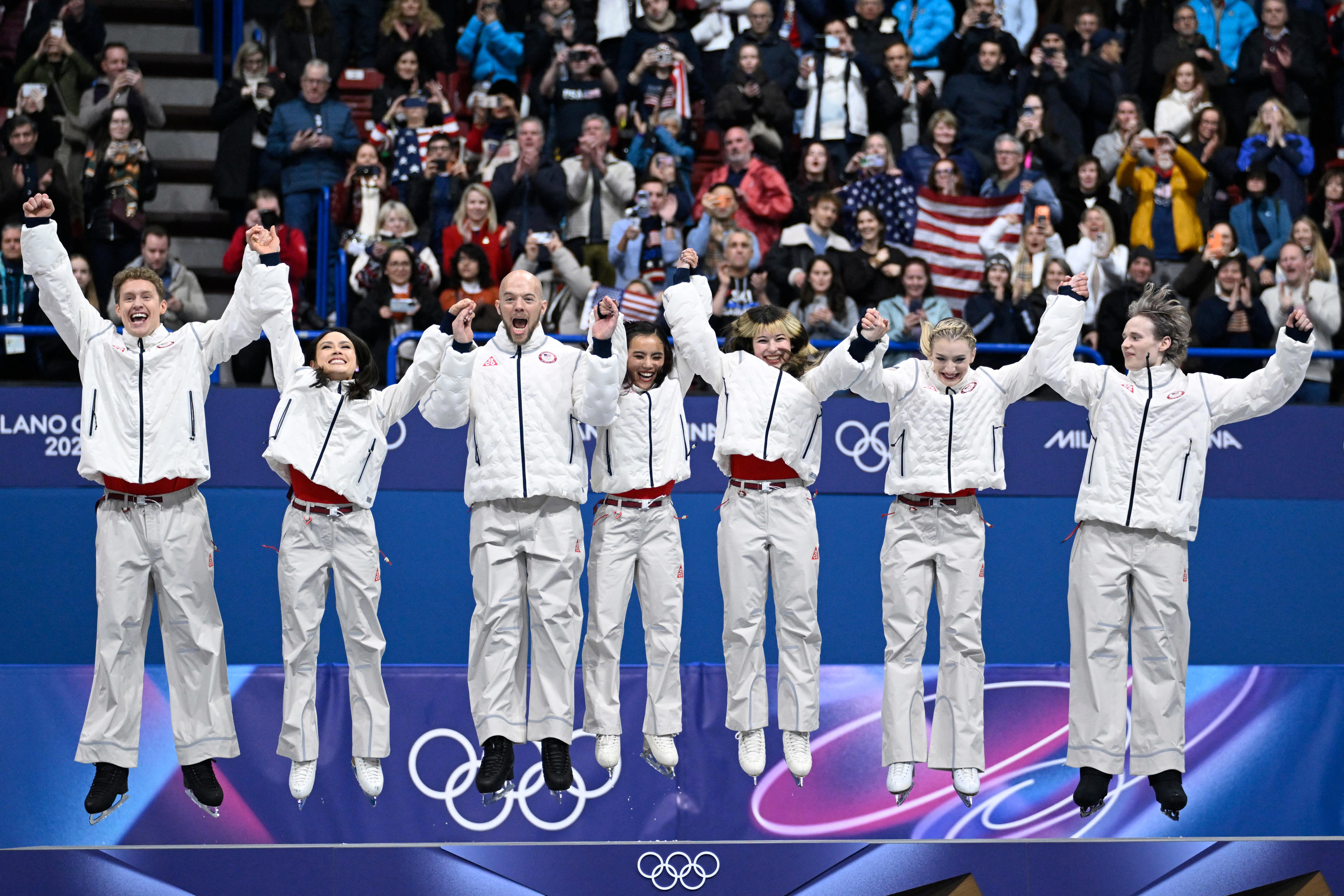 US figure skaters need skates fixed after team event medal ceremony<br>