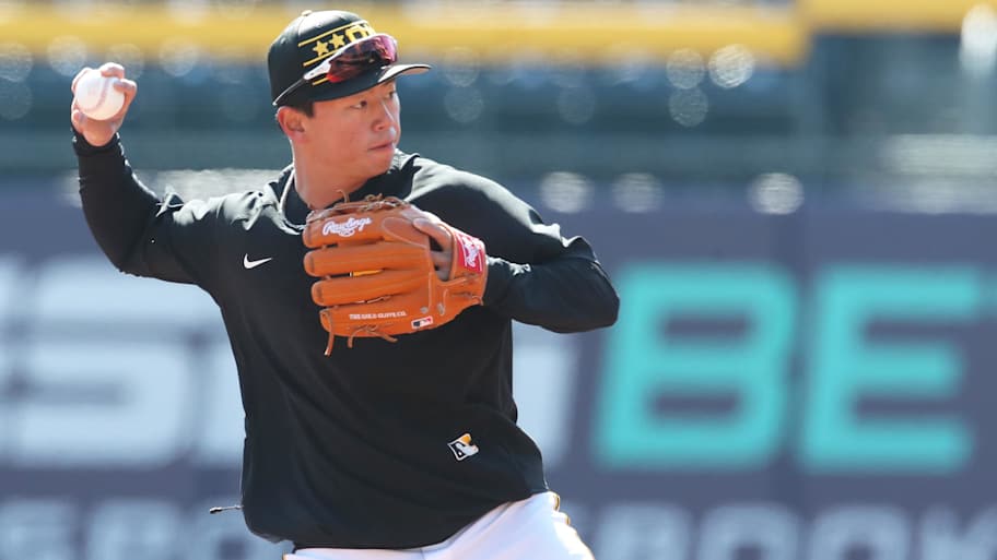 Whirlwind offseason ends for Pirates waiver claim as former top prospect waits in limbo<br><br>