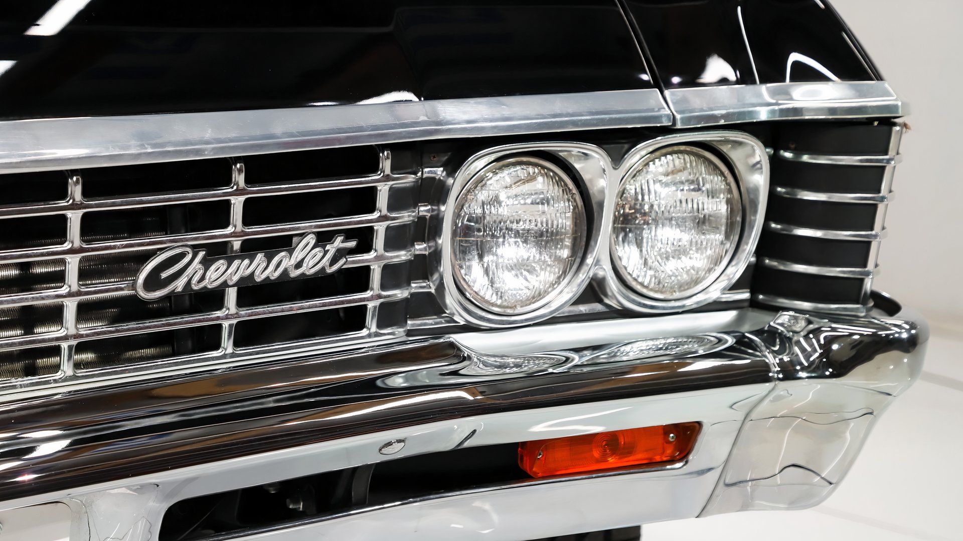 10 Boring American Classics That Received Ridiculously Overpowered Engines