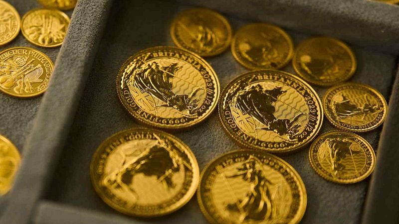 El oro sube con la atención puesta en los datos de empleo de EE.UU.
