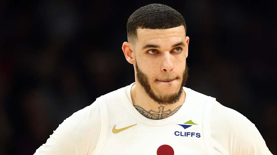 Lonzo Ball to Warriors rumors grow even louder after latest Bucks move<br><br>